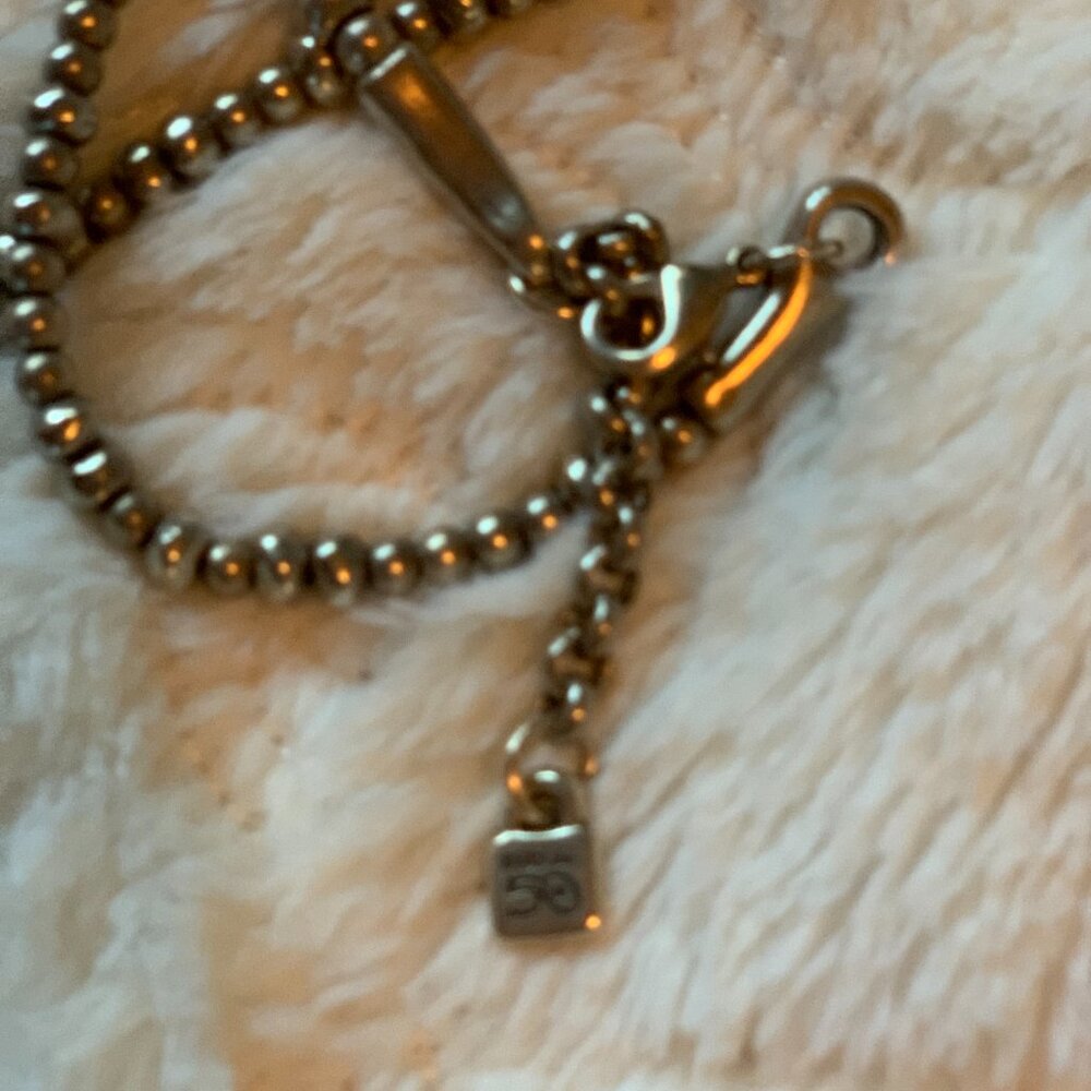 UNO De 50 Crystals Skull Necklace - Picture 5 of 5